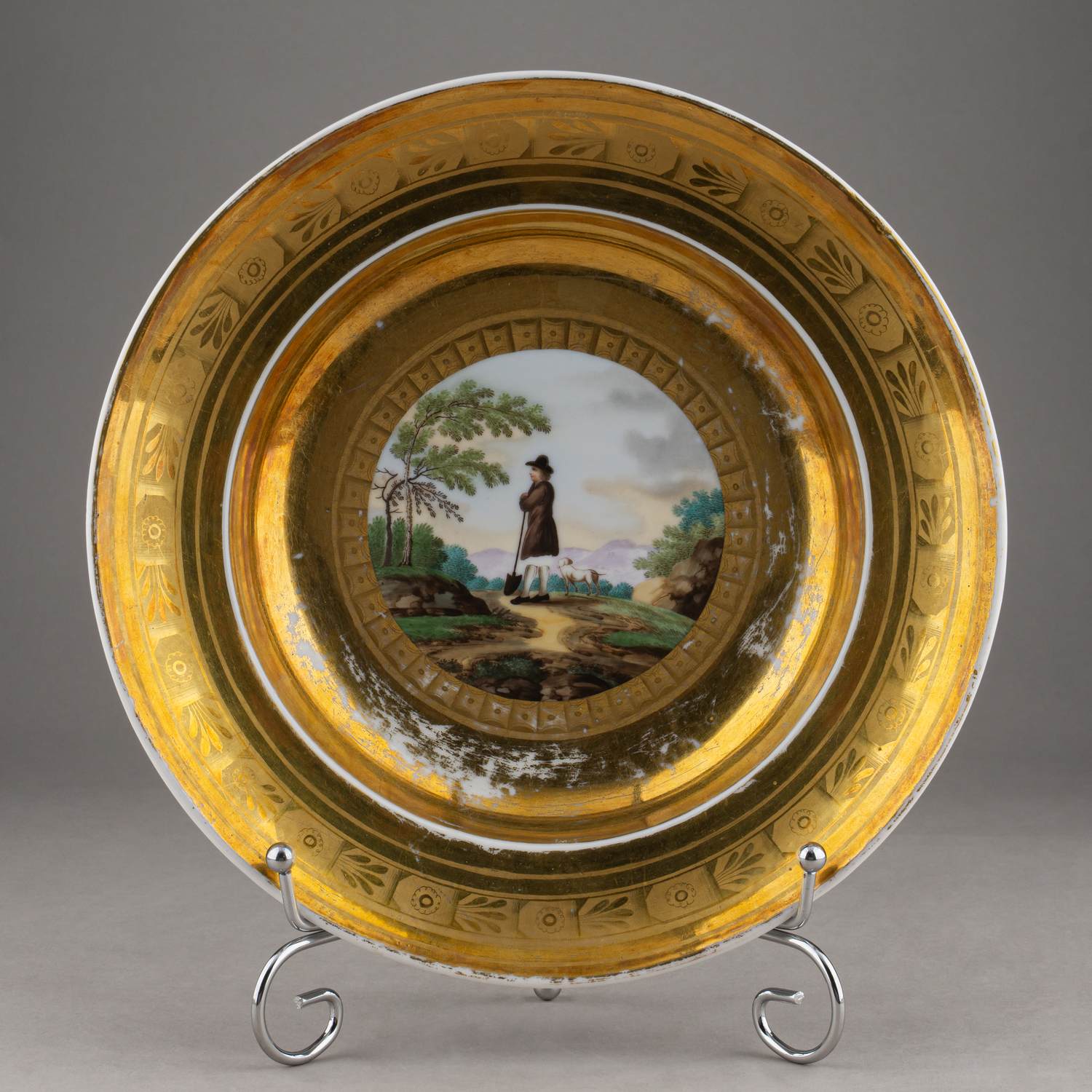 (Гарднер) Тарелка с изображением  романтического пейзажа с путником и собакой.
Россия, Фабрика Ф.Я. Гарднера, 1810–конец 1820-х годов.