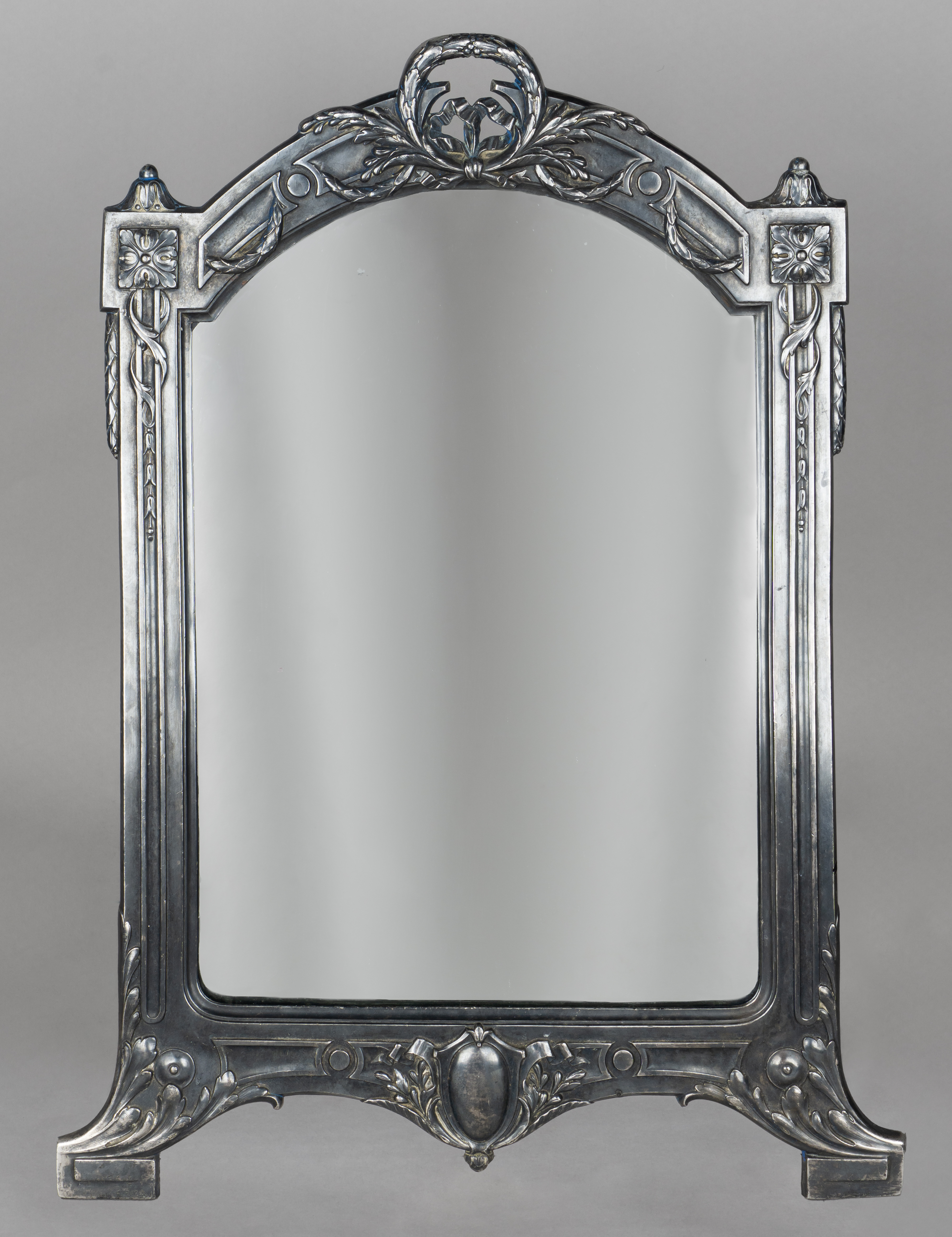 (Норблин) Зеркало в стиле ампир. Российская империя, Варшава, Фабрика «Норблин и Ко», 1908-1915 гг.