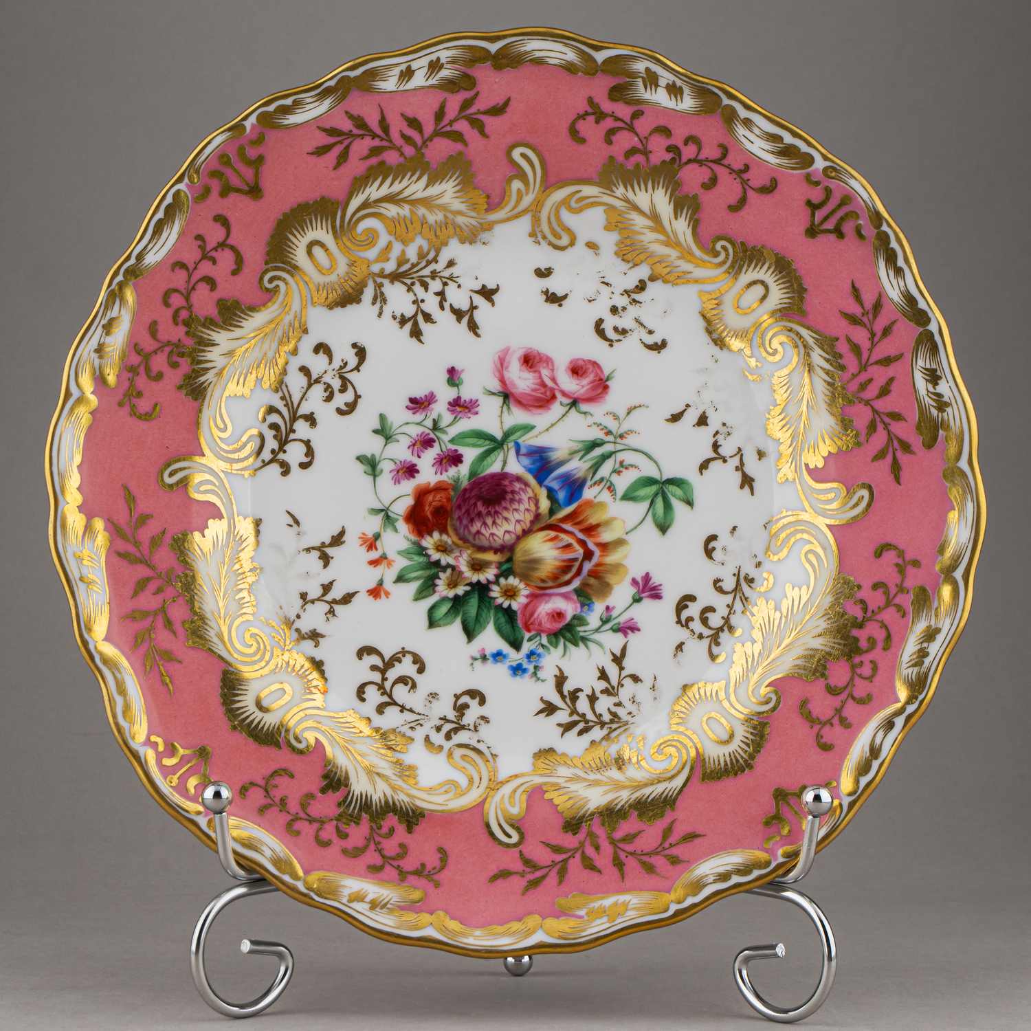 (ИФЗ) Тарелка с изображением цветов и золотым декором. 
Россия, Императорский фарфоровый завод, 1887.