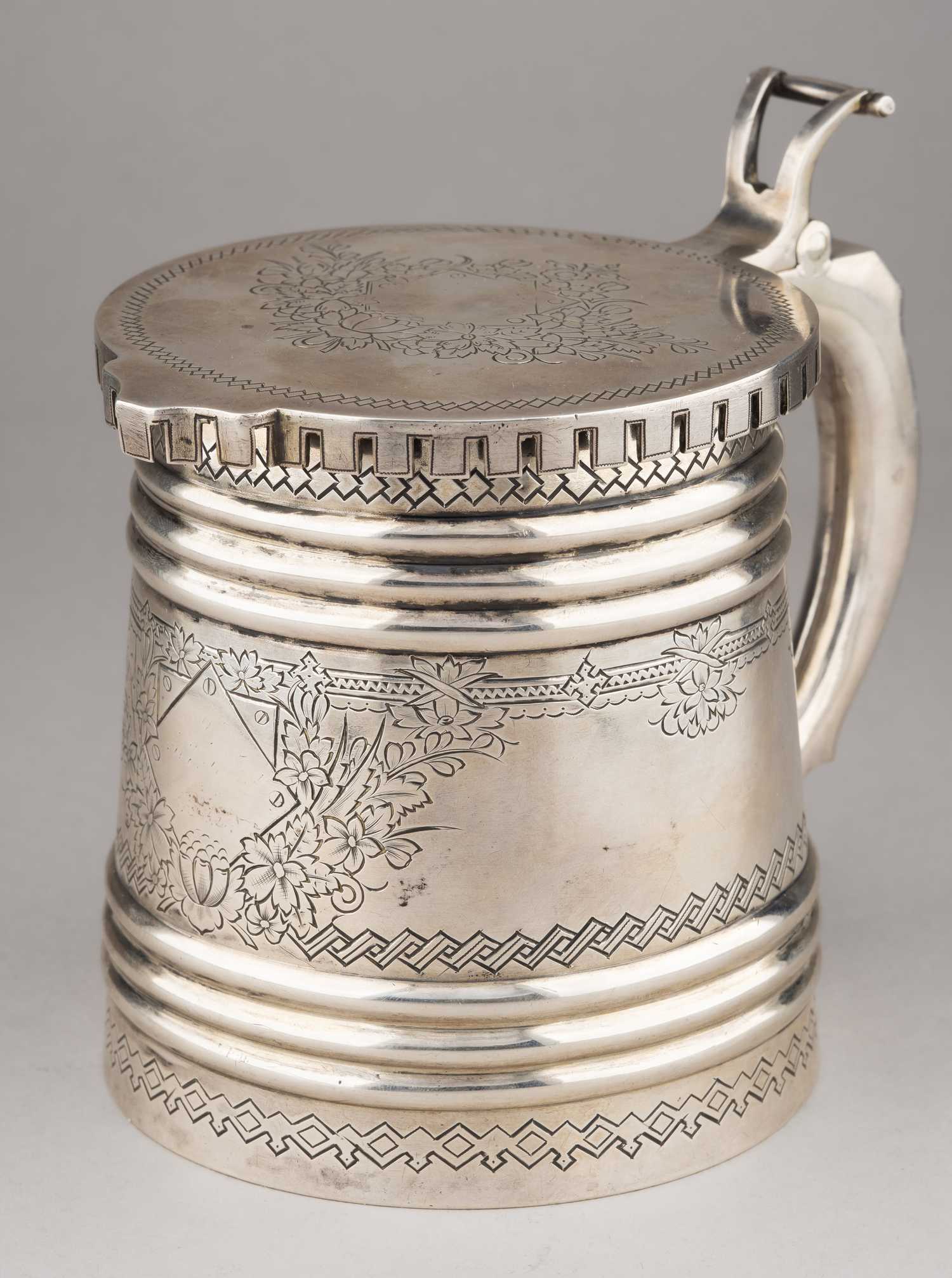 Кружка с крышкой в русском стиле. Россия, Санкт-Петербург, мастер Н.К. Кемпер, 1889.