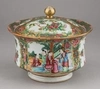 (Китай) Ваза с крышкой в стиле «розовое семейство». 
Китай, 1840-1860-е годы.