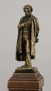 Скульптура кабинетная «Памятник А.С.  Пушкину».  Россия, Москва,  H.Moret, 1899.  Уменьшенная копия памятника, установленного в 1880 г. в Москве, авторства Опекушина Александра Михайловича.