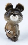 Скульптура «Олимпийский мишка».